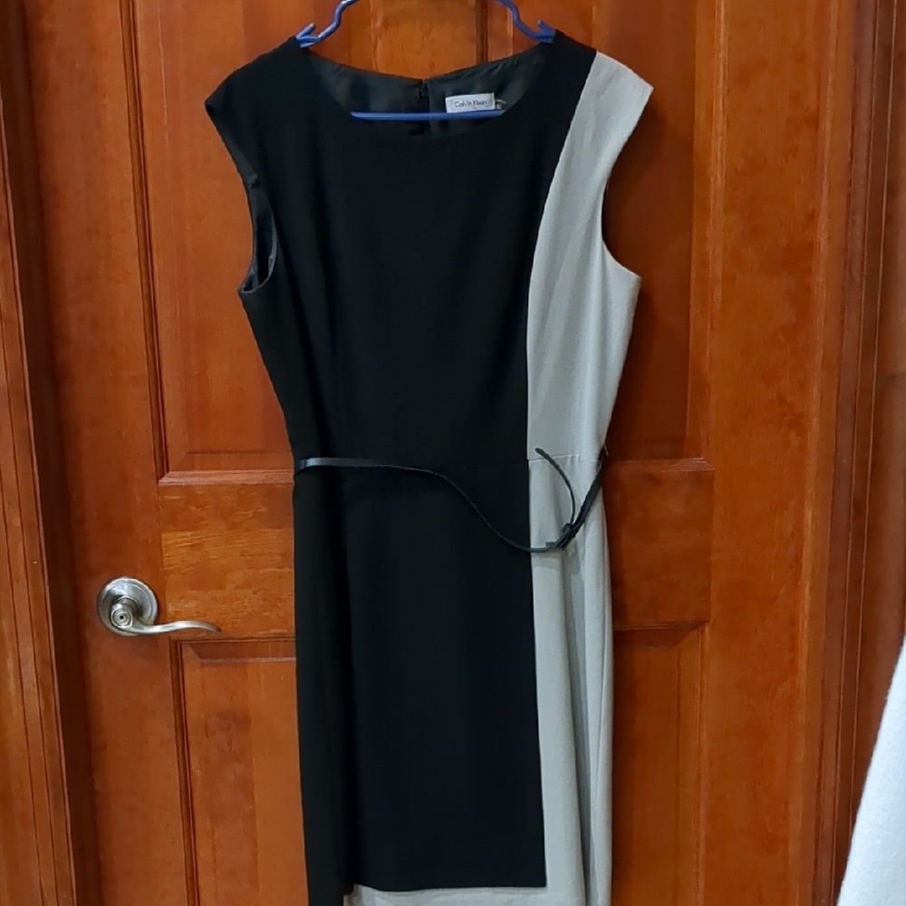 Calvin Klein Black and Gray Asymmetrical Color-Blocked Sheath Dress